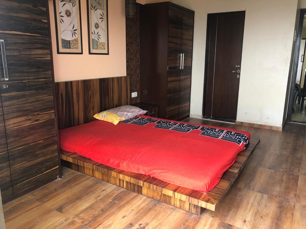 2 BHK Flat for Sale in Bandra West - West Side 